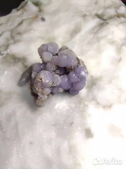 Виноградный халцедон. Камни и минералы