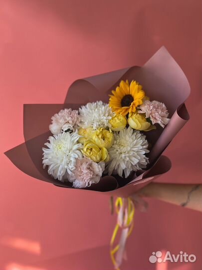 Букеты из свежих цветов