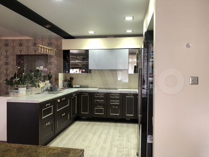 4-к. квартира, 149,6 м², 2/10 эт.