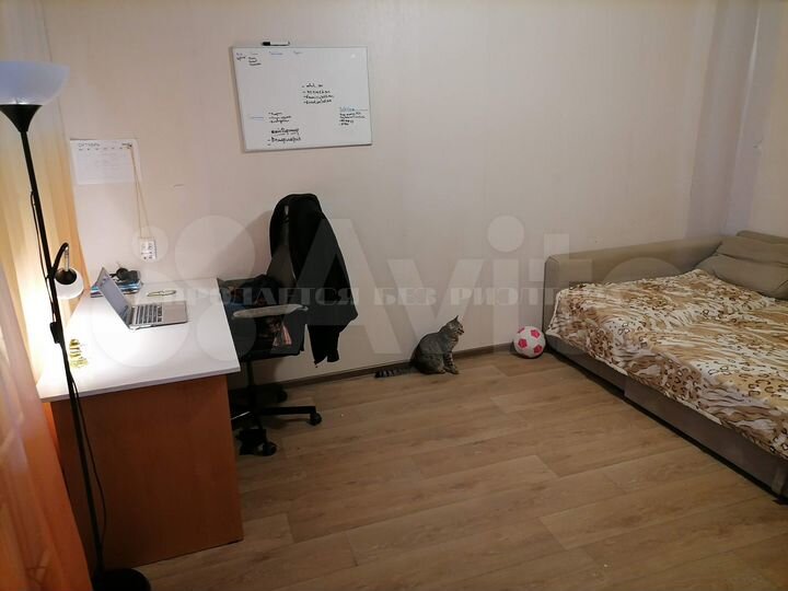 2-к. квартира, 52 м², 1/10 эт.