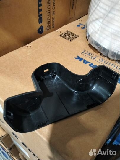 Декоративный кожух верхнего левого зеркала