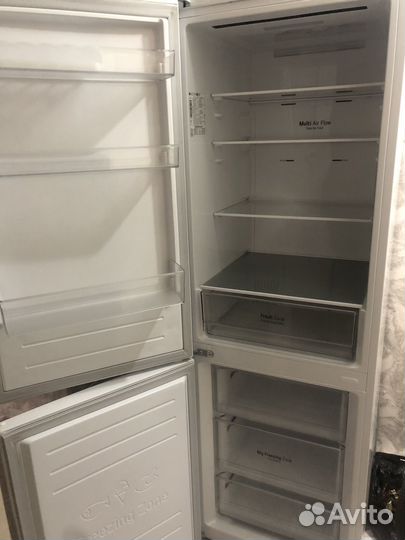 Холодильник LG новый