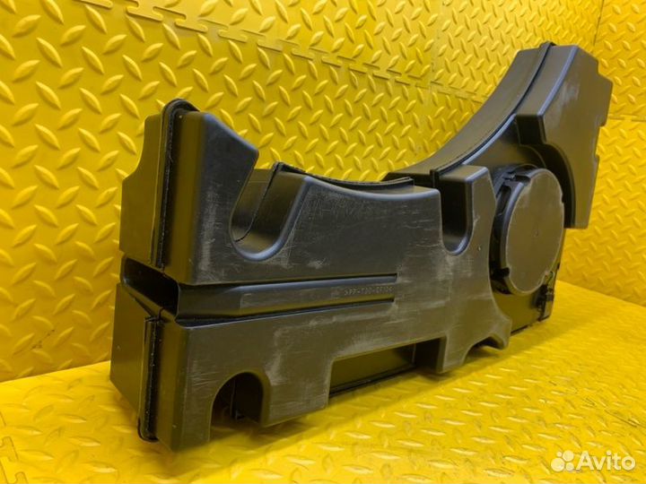 Сабвуфер Audi Q7 4M czza 2019