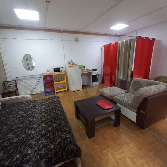 Комната 33 м² в 3-к., 1/5 эт.