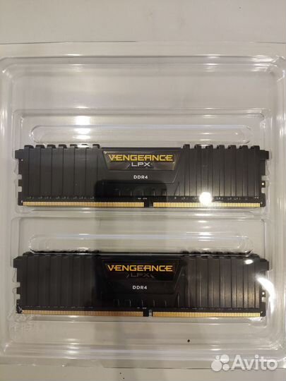 Оперативная память Corsair Vengeance DDR4 2x4GB