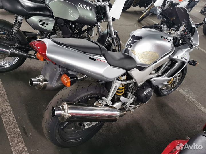 Продам Honda VTR 1000F