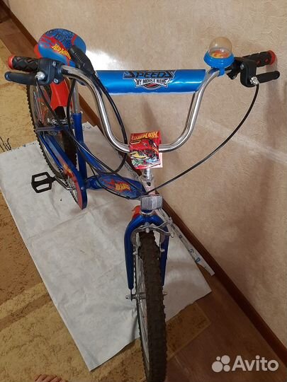 Продаю детский велосипед Hot Wils