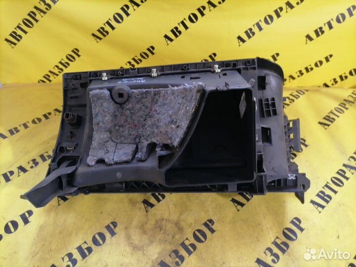 Бардачок Peugeot 3008 2010-2016 1.6 150 Л/С EP6CDT