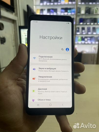 Samsung Galaxy A8 (2018), 4/32 ГБ