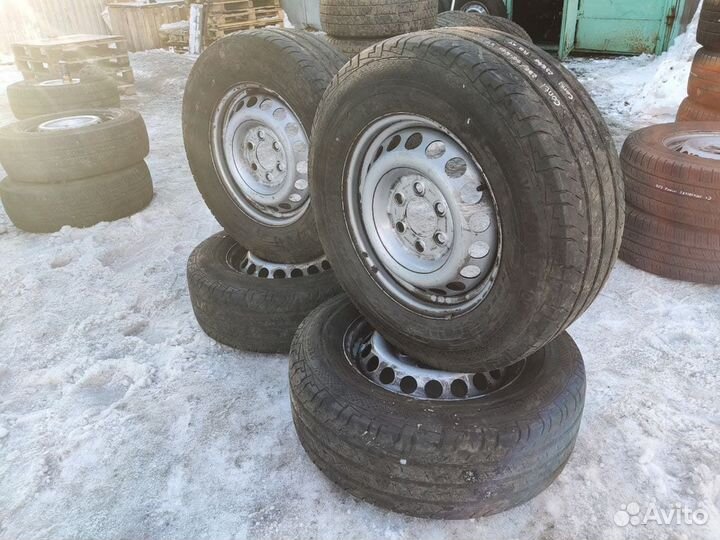 Колесный диск с резиной MB Sprinter w906 2016 год