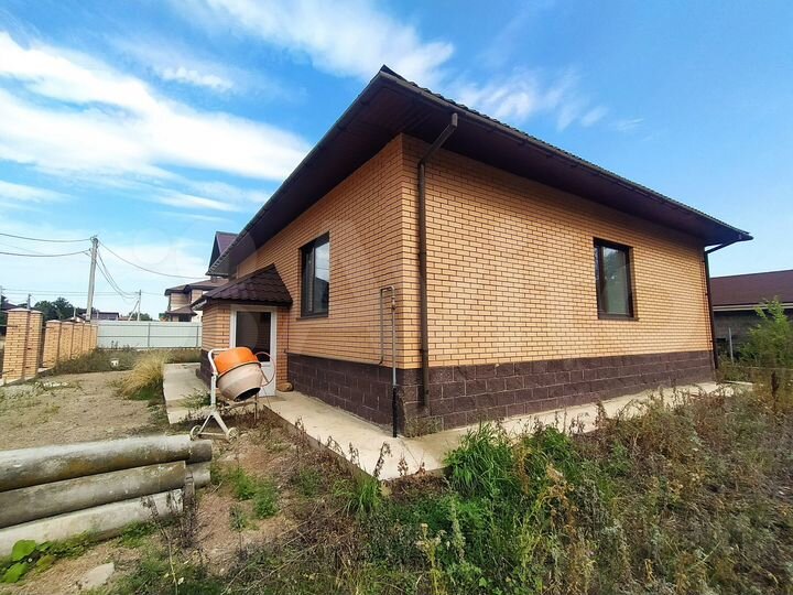 Дом 224,8 м² на участке 8 сот.
