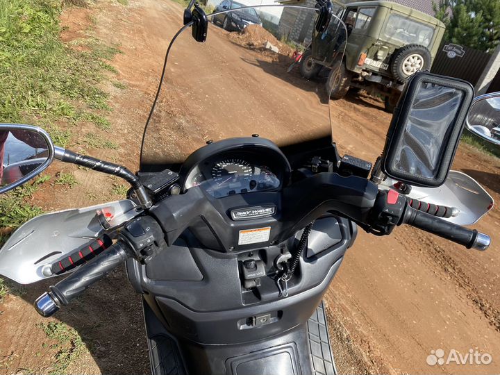 Suzuki skywave 250