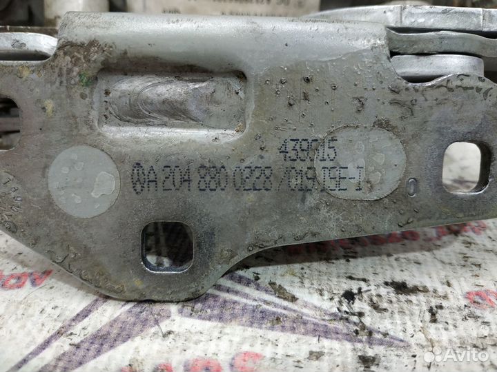 Петли капота w212 Mercedes (пара)