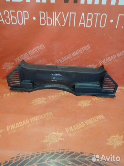Обшивка багажника задняя Opel Astra H хэтчбек
