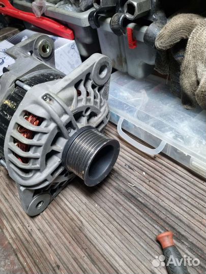 Генератор экс hyundai 260 (Valeo 2610987) 24v 90a