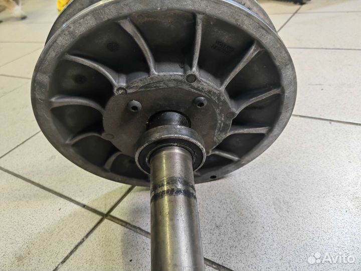 Вариатор ведомый BRP ski-doo Summit