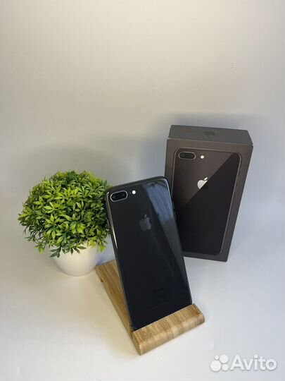 iPhone 8 Plus, 64 ГБ