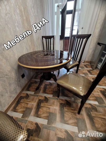 Стол новый Обеденный 100х100