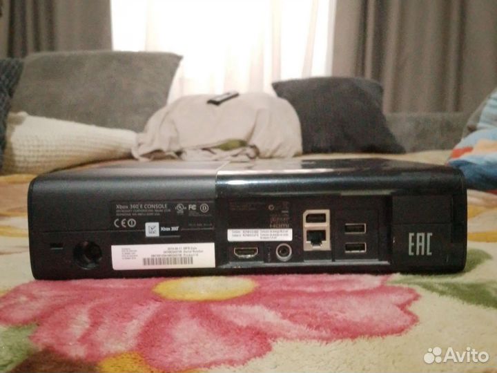 Xbox 360 elite,kinekt, диски,карта памяти на 250гб