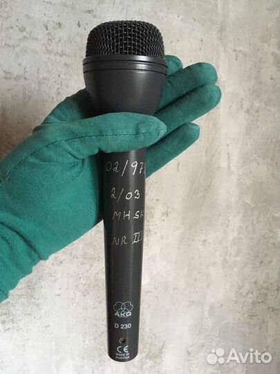Микрофон AKG D230