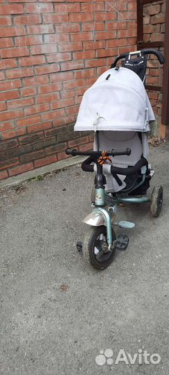 Детский велосипед с родительской ручкой