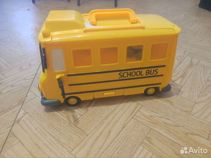 Автобус Робокар Поли