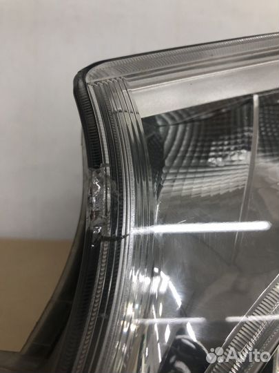 Фара передняя левая A4479061801