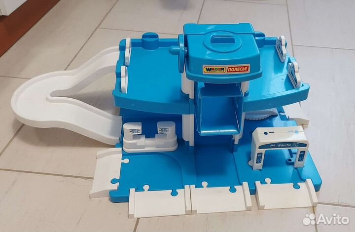 Парковка Полесье