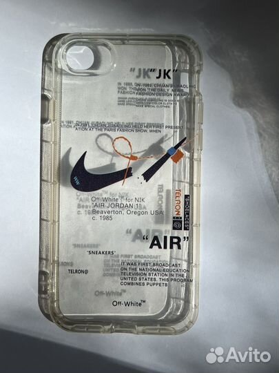 Чехлы на iPhone 7/8/SE20