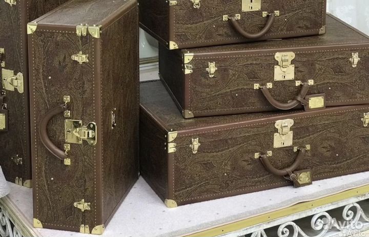 Чемоданы Queen of Saba