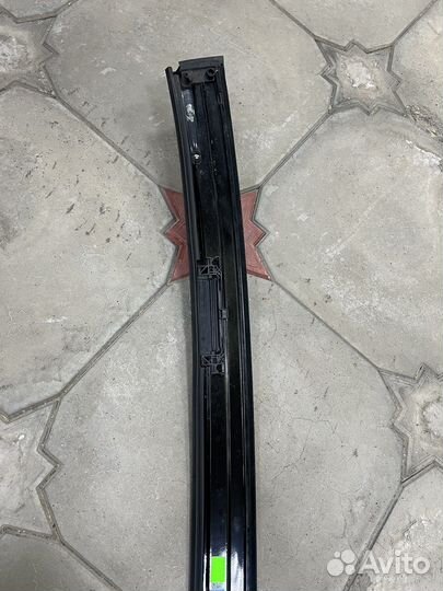 Молдинг правй крыши w207 w212