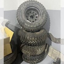 Продам комплект колес 235/75 r15