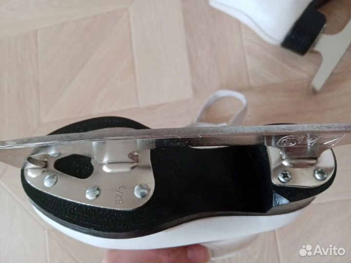 Коньки професс. Graff. размер 25, на 3 годан