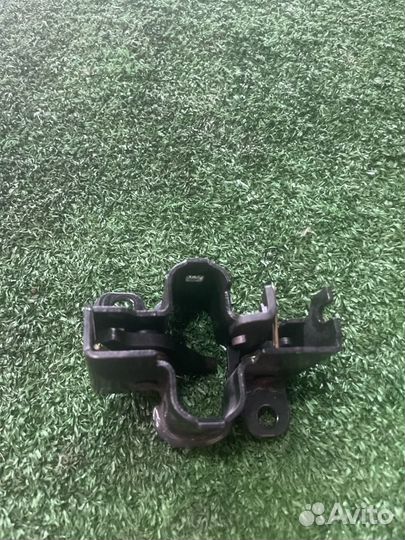 Замок капота Mercedes-Benz E-Class W211 272943