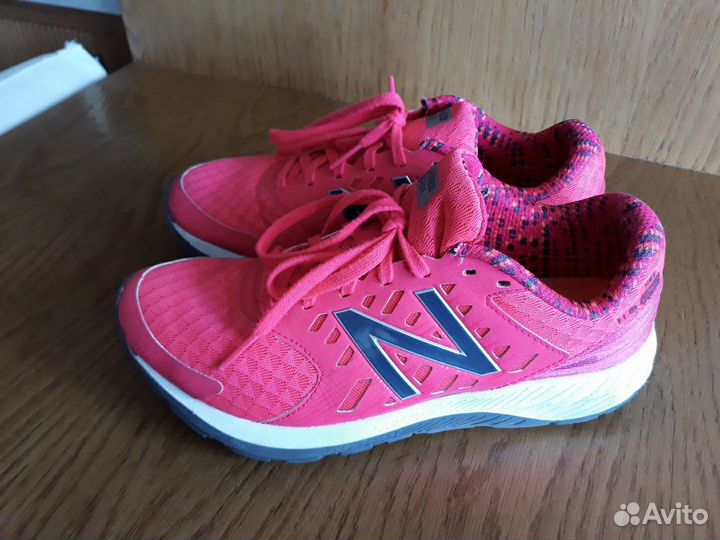 Кроссовки New Balance 38EU