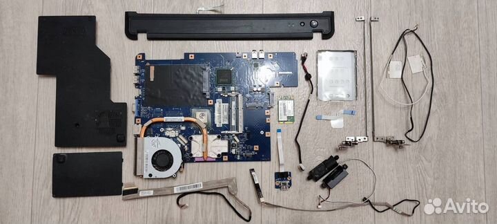 Ноутбук Lenovo G550 на разбор