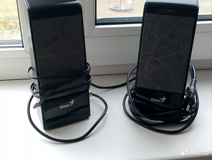 Компьютерные колонки Genius HP-J200