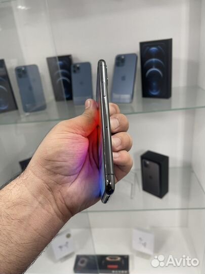 iPhone 11 Pro, 64 ГБ