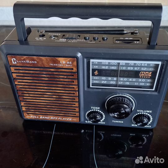Радиоприемник новый
