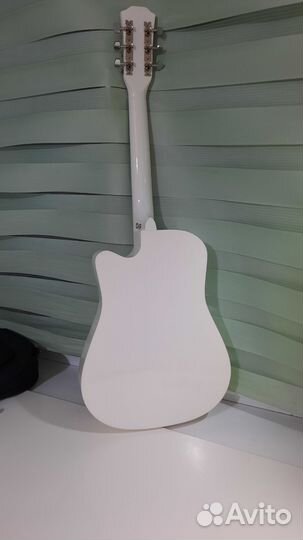 Акустическая гитара бу