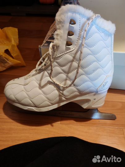 Коньки фигурные