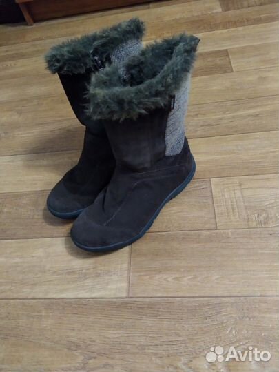 Сапоги зимние новые для девочки,р.35, натуральная