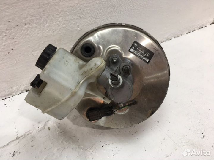 Вакуумный усилитель тормозов Mercedes Cls W218