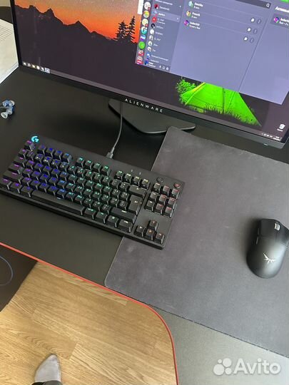 Игровая клавиатура Ligitech G PRO