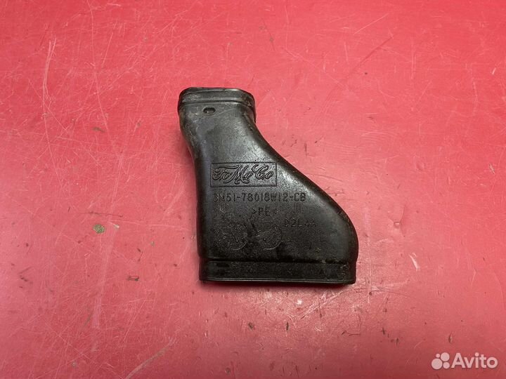 Воздуховод отопителя 3M5178018W12CB Ford Focus 2