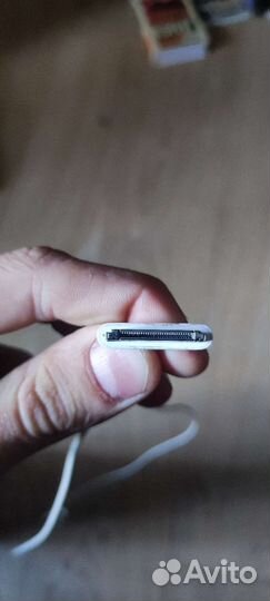 Зарядка для iPhone 4