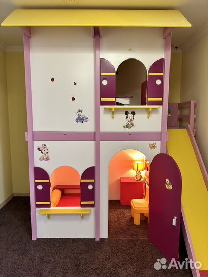 Детский деревянный домик