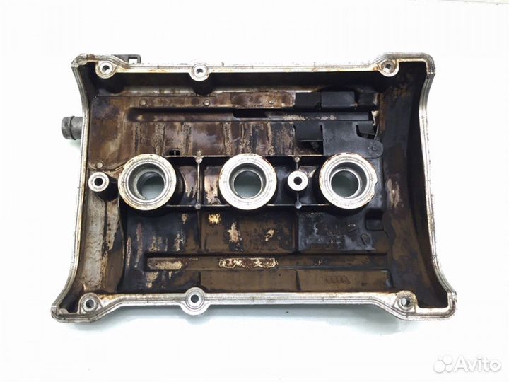 Клапанная крышка Audi A4 B5 2.8 I 1998