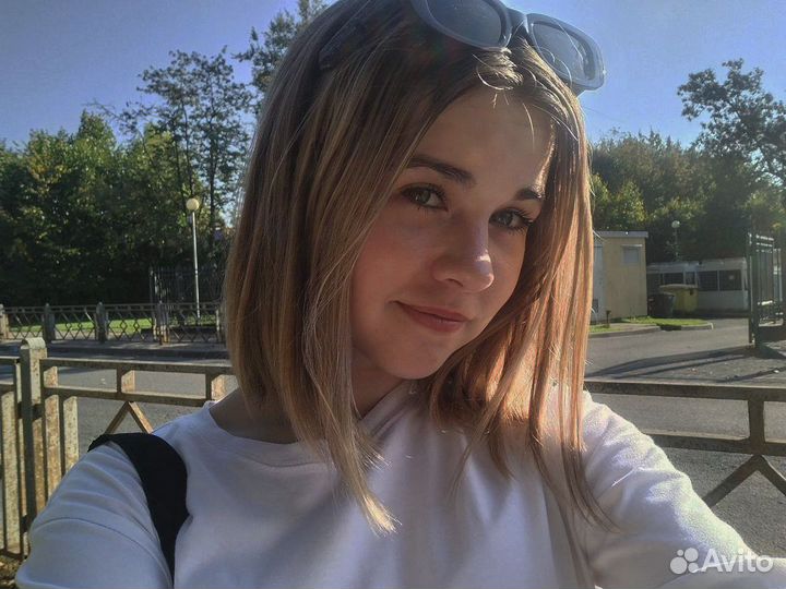 Официант кофе