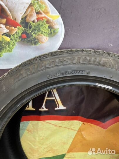 Bridgestone Blizzak VRX 245/45 R19 98S